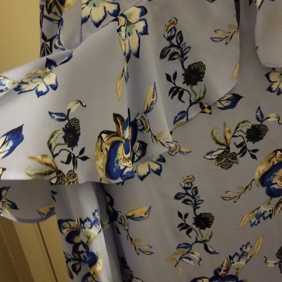 Dress - Picture 2 of 5